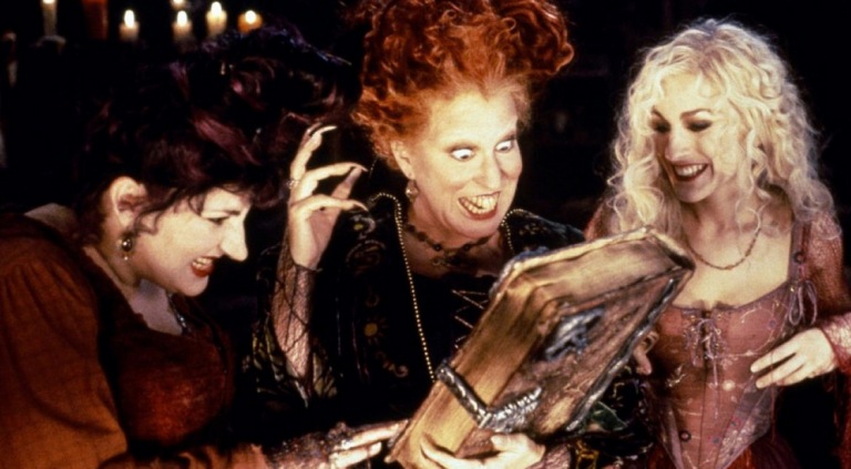 Hocus Pocus Streaming Vostfr Hocus Pocus 2 receives director as revival officially goes ahead