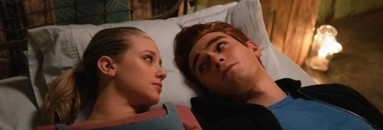 Archie and Betty in Riverdale
