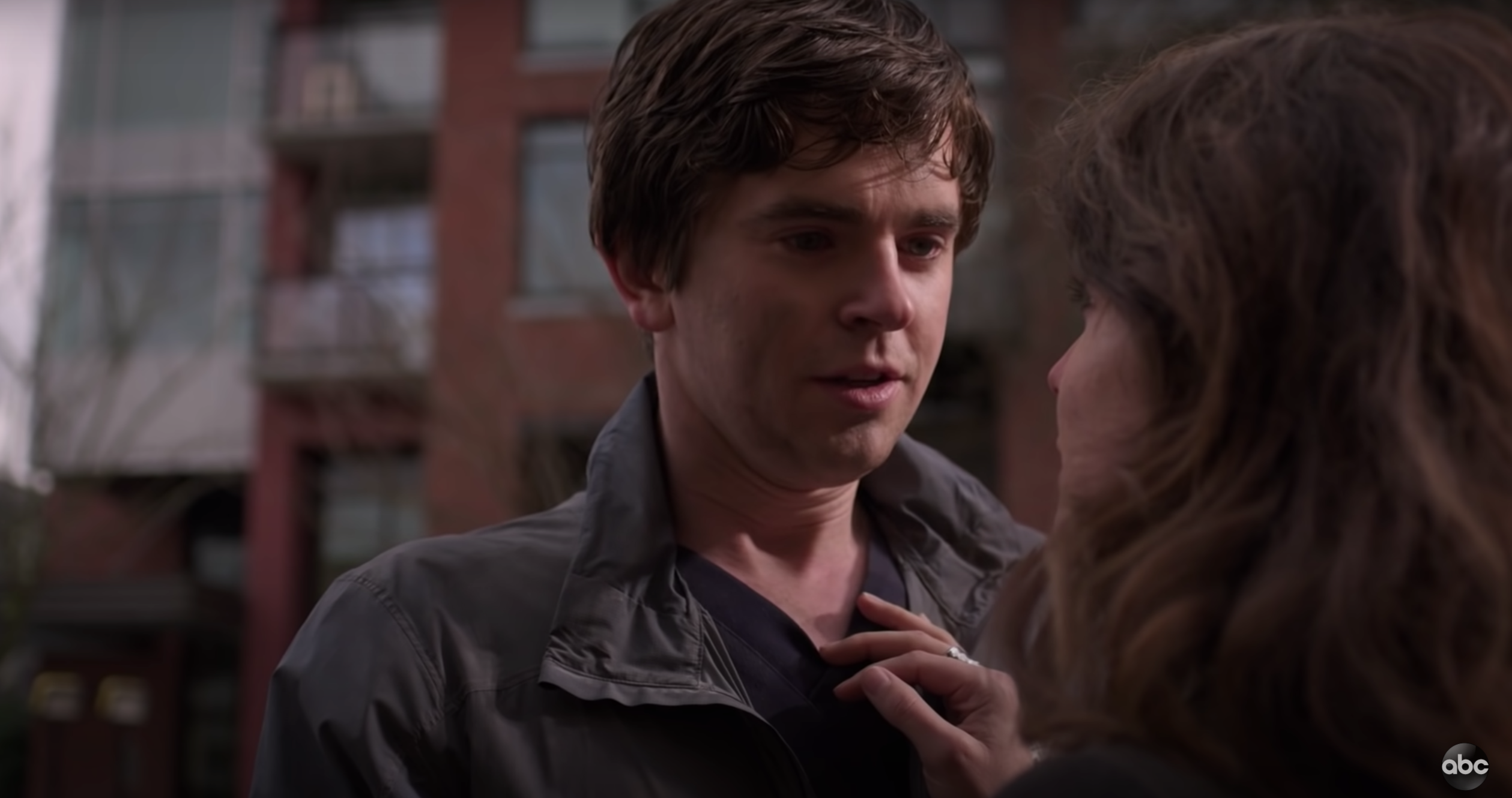 Freddie Highmore and Paige Spara in The Good Doctor (2020)
